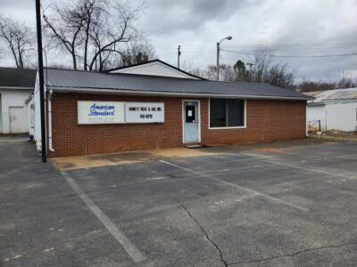 REAL ESTATE FOR SALE: 10,500 sf of Industrial Space with Office Near Downtown Athens