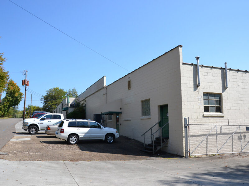 LEASED: 11,000 sf Warehouse with Office Space Near Downtown Knoxville and I-640