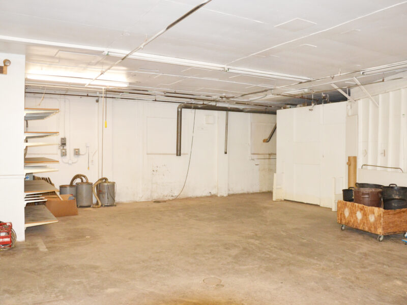 LEASED: 11,000 sf Warehouse with Office Space Near Downtown Knoxville and I-640