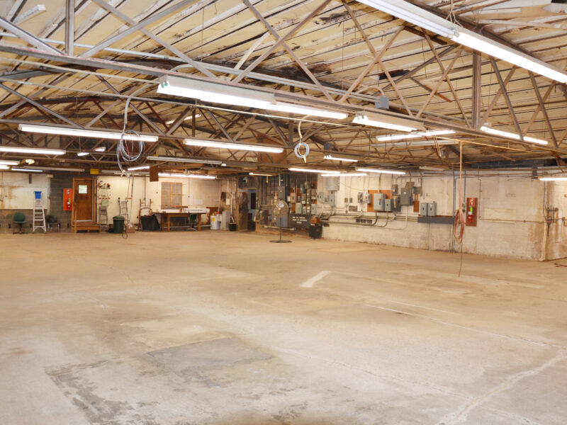LEASED: 11,000 sf Warehouse with Office Space Near Downtown Knoxville and I-640