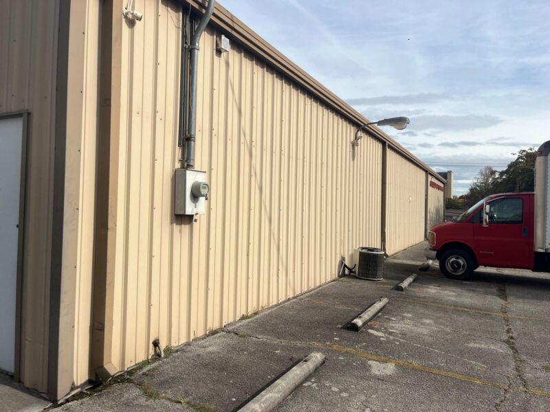 SOLD: 4,000 sf Commercial Building in North Knoxville