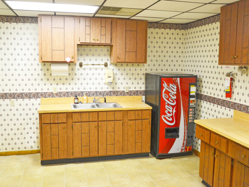 SOLD: 4,000 sf Commercial Building in North Knoxville