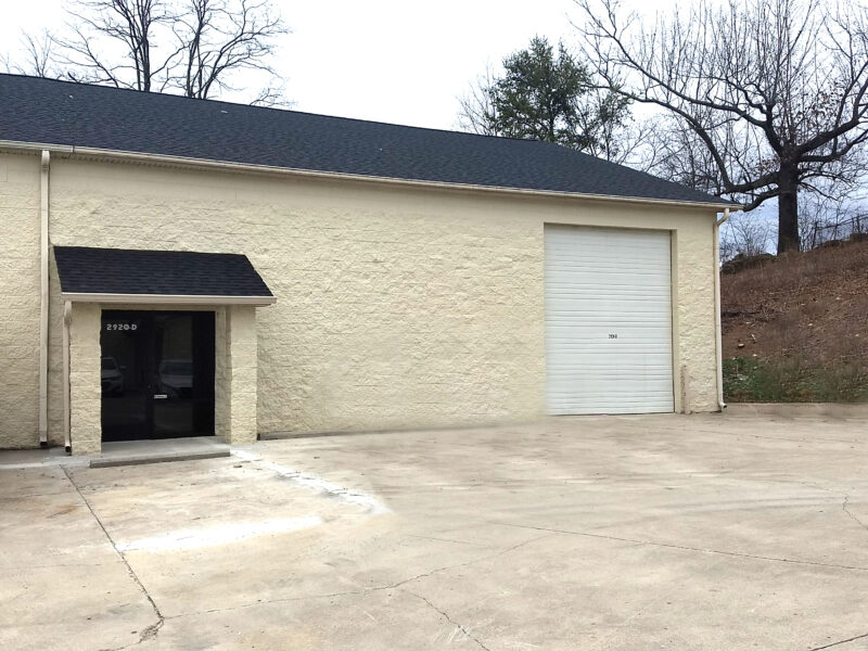 LEASED: 2,400 sf Warehouse / Office in Karns