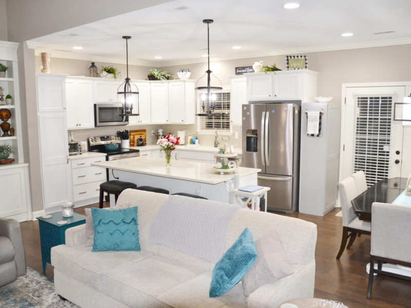 SOLD: Gorgeous Condo in Farragut – Move-In Ready