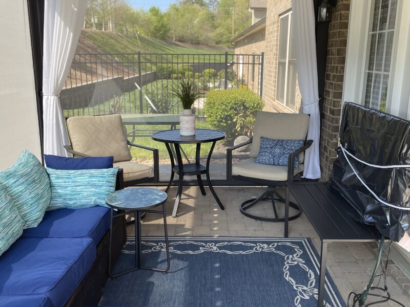 SOLD: Gorgeous Condo in Farragut – Move-In Ready