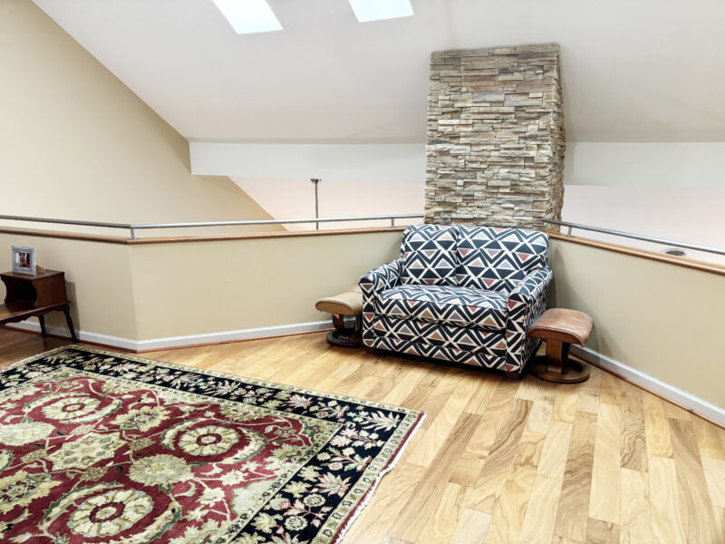 CLOSED: Stunning PUD Townhome in Prime Location Near West Town Mall & Rocky Hill