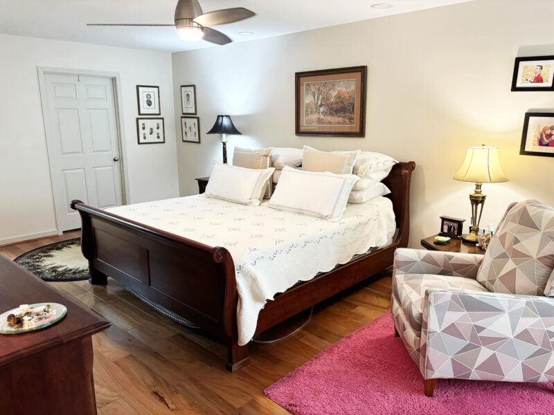 CLOSED: Stunning PUD Townhome in Prime Location Near West Town Mall & Rocky Hill