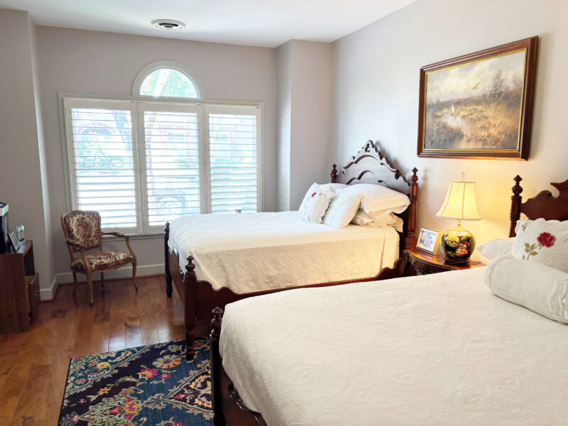 CLOSED: Stunning PUD Townhome in Prime Location Near West Town Mall & Rocky Hill