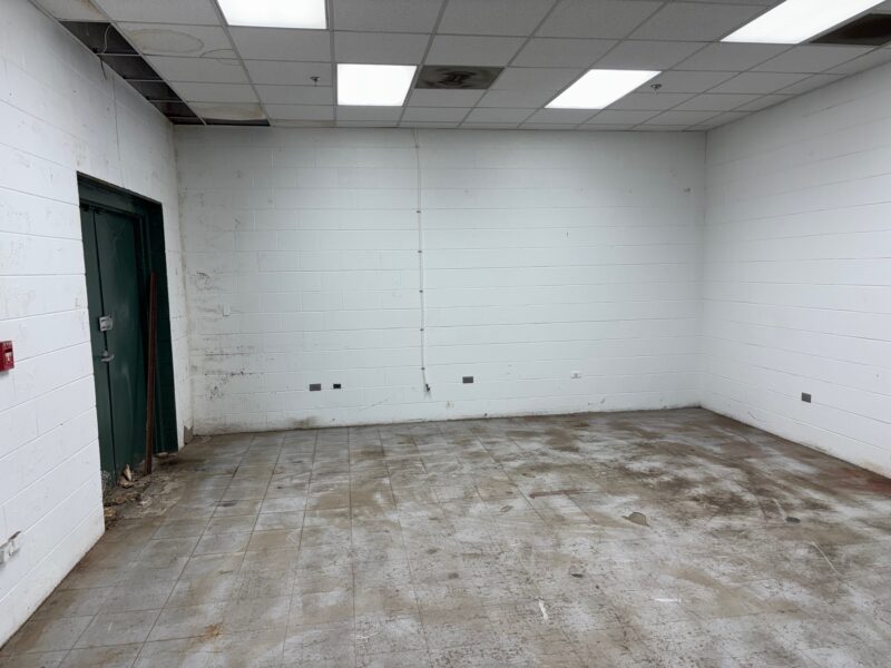 LEASED: 4,500 sf Industrial Space Near I-40 at Cherry Street