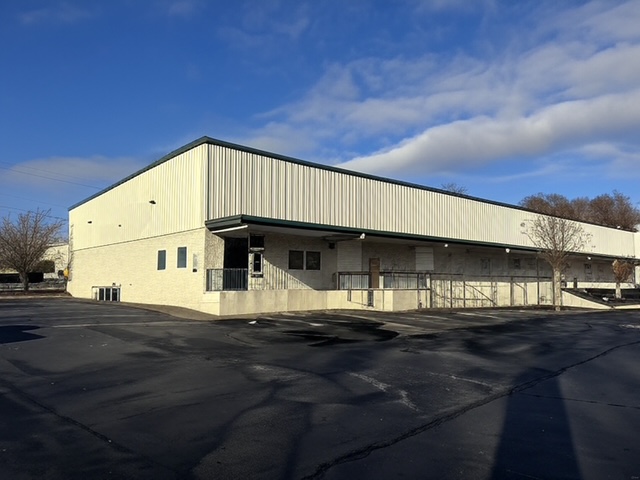 LEASED: 4,000 sf Warehouse / Office on Middlebrook Pike