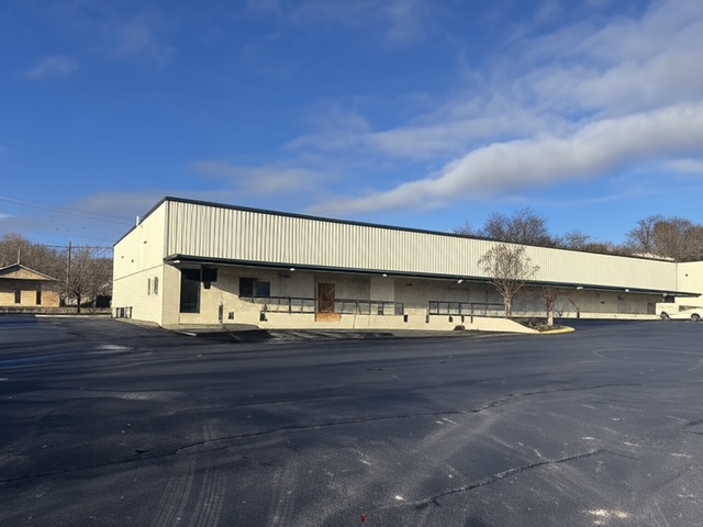 LEASED: 4,000 sf Warehouse / Office on Middlebrook Pike