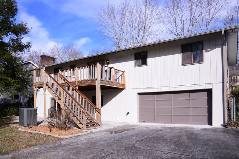 SOLD: Beautifully Updated 2,642 sf Home in West Knoxville