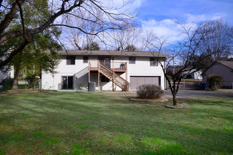 SOLD: Beautifully Updated 2,642 sf Home in West Knoxville