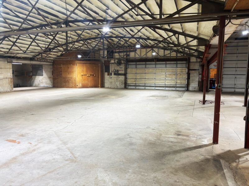 UNDER CONTRACT: 33,000 sf Industrial Building for Sale Near Downtown Knoxville