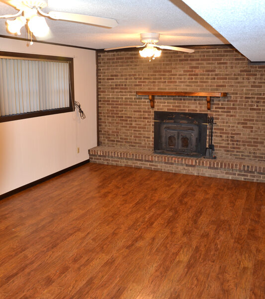 LEASED: 2,337 sf Home in Clinton