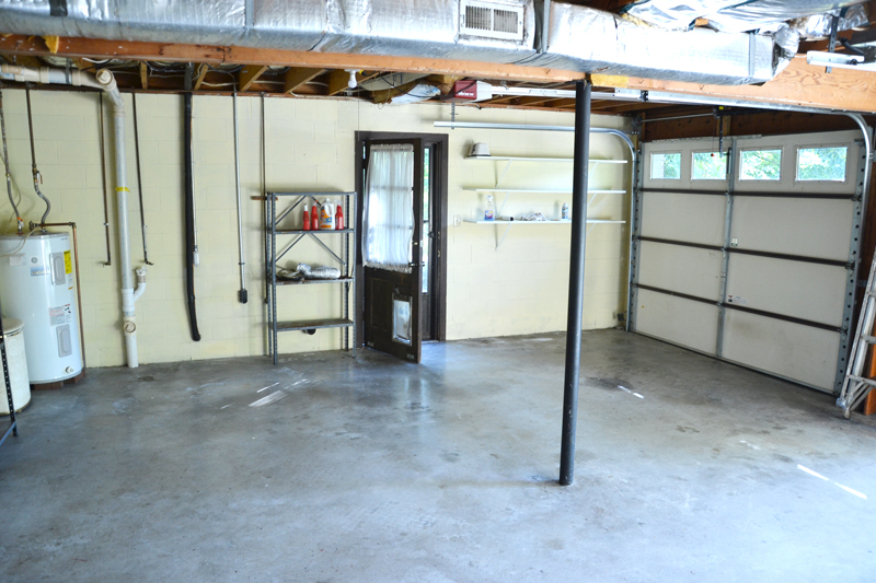 LEASED: 2,337 sf Home in Clinton