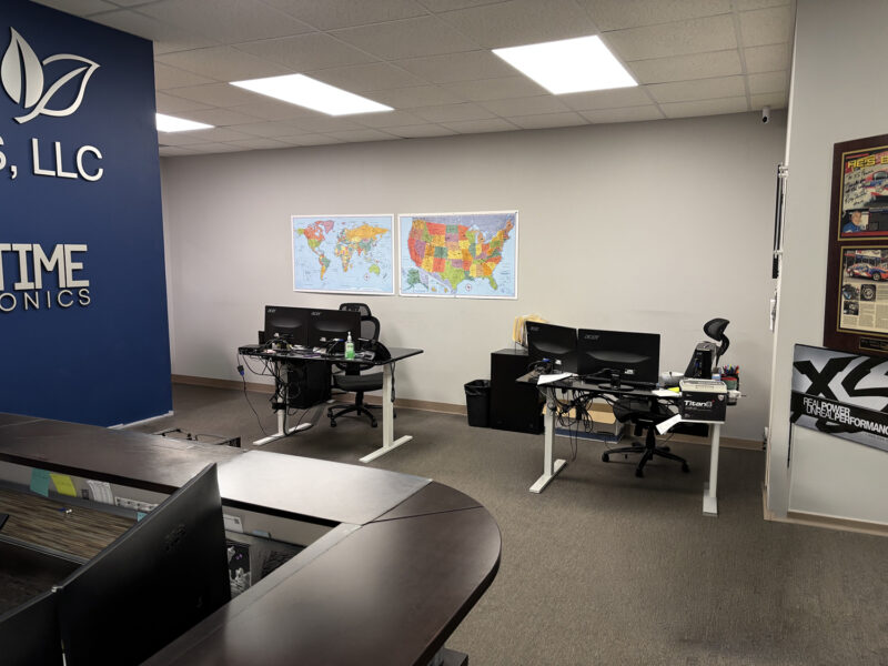 10,000 sf Warehouse / Office Off I-40 at Cherry Street