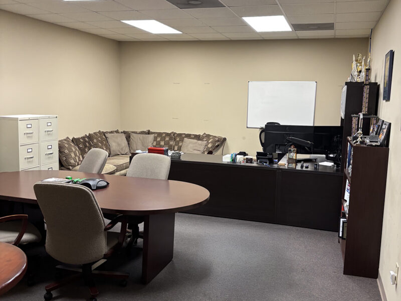 10,000 sf Warehouse / Office Off I-40 at Cherry Street