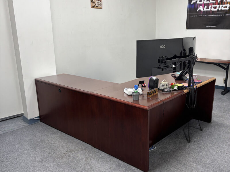 5,000 sf Warehouse / Office Off I-40 at Cherry Street