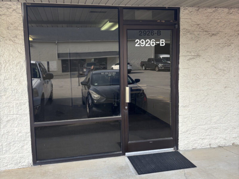 FOR LEASE: 2,280 sf Warehouse / Office in Karns